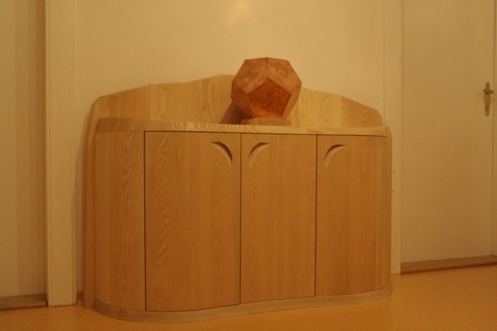 00004-grundsteinschrank4